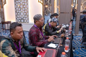 Peserta Sedang Mengerjakan Evaluasi